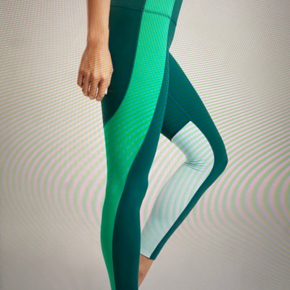 Athleta Elation 7/8 Leggings NEW W/O tags Sz XS